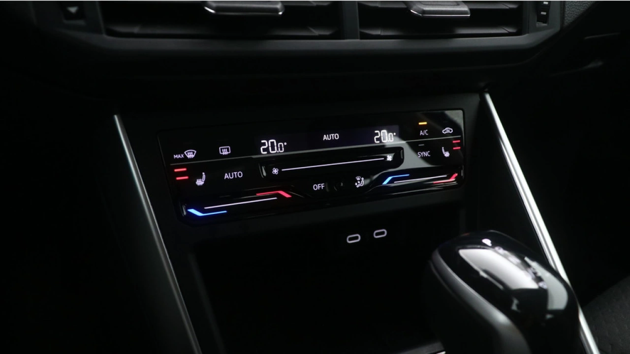 Volkswagen Polo 1.0 TSI 95pk DSG Life Business Navigatie Climatronic