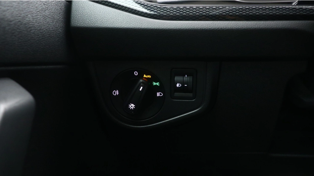 Volkswagen Polo 1.0 TSI 95pk DSG Life Business Navigatie Climatronic