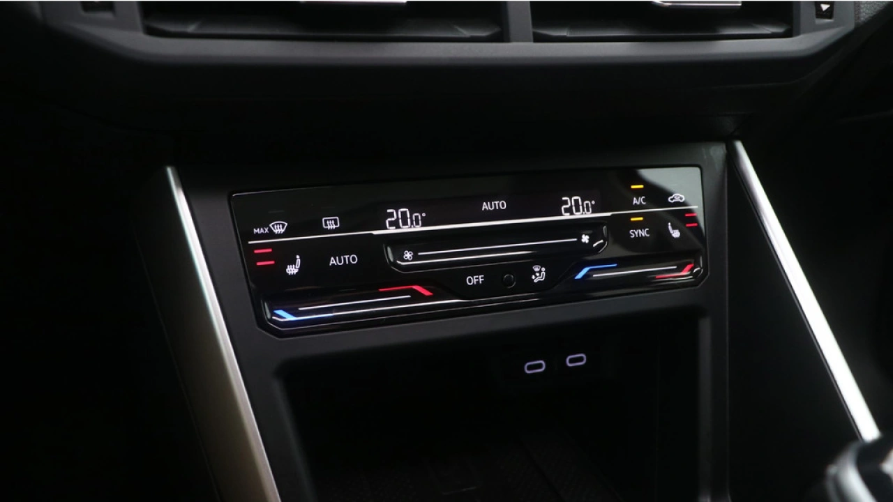 Volkswagen Polo 1.0 TSI 95pk DSG Life Business Panoramadak LED Matrix