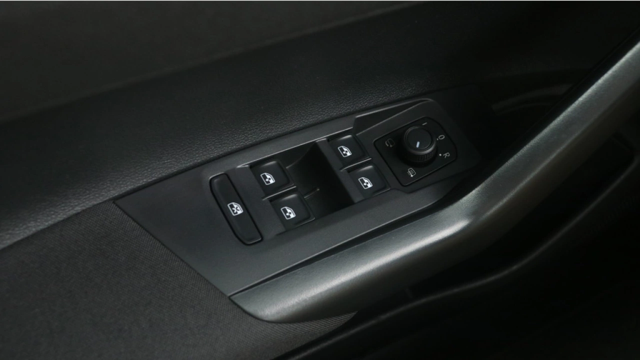 Volkswagen Polo 1.0 TSI 95pk DSG Life Business Panoramadak LED Matrix