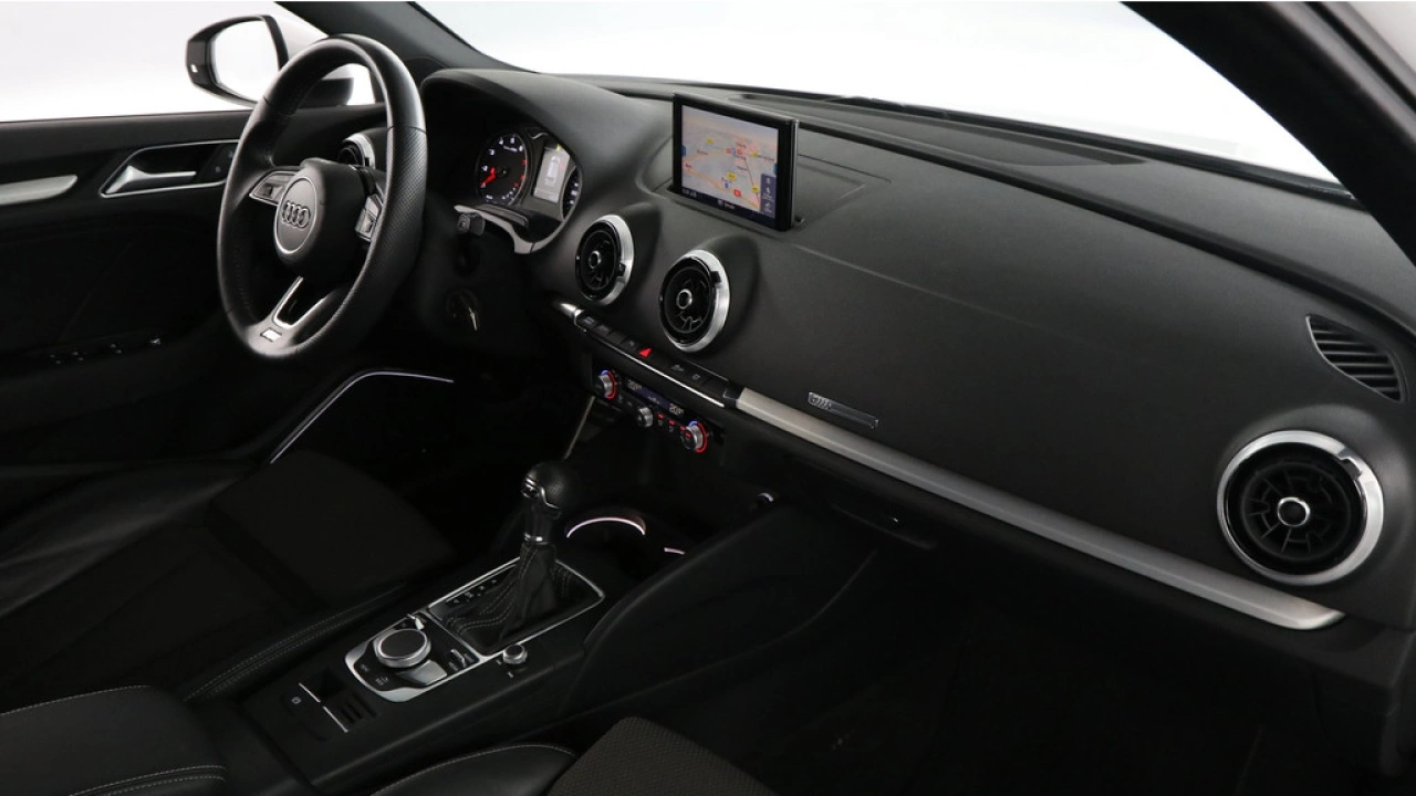 Audi A3 Sportback 35 TFSI 150pk Sport S Line Edition S-Tronic