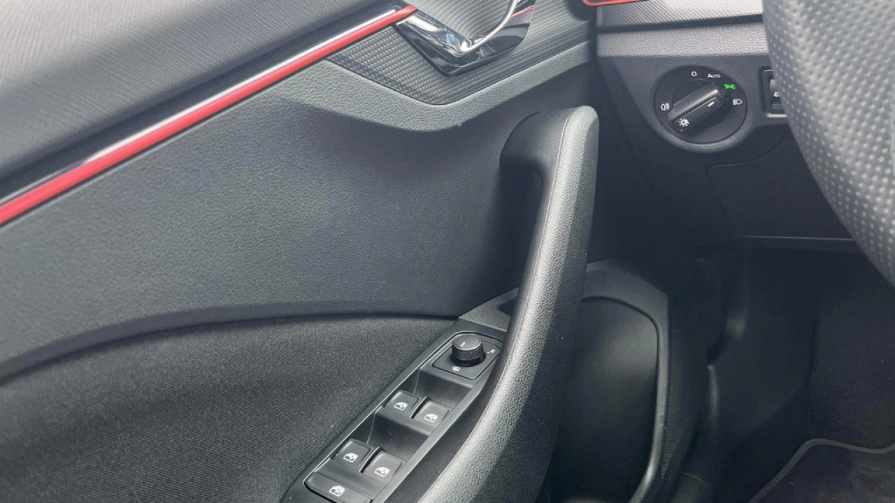 Škoda Kamiq 1.0 TSI Sport Business