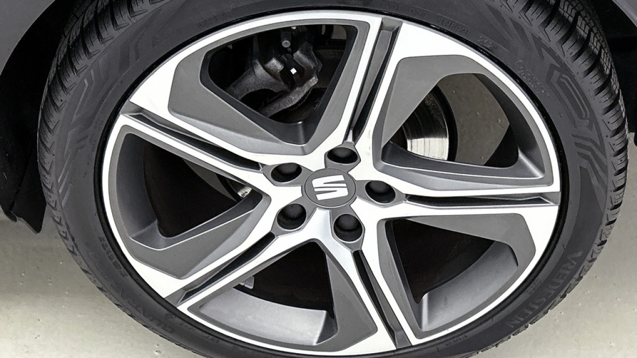 SEAT Leon Sportstourer 1.0 eTSI 110pk FR Business DSG