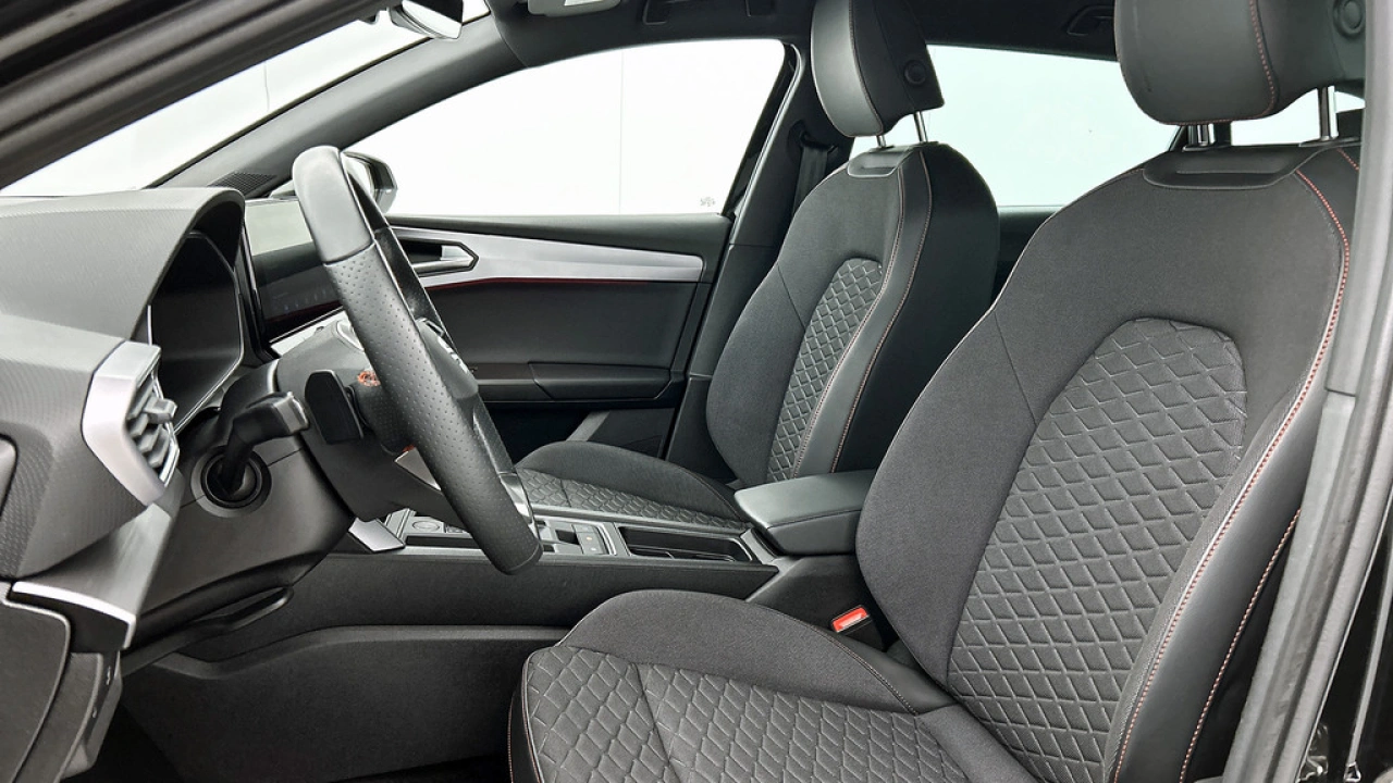 SEAT Leon Sportstourer 1.0 eTSI 110pk FR Business DSG