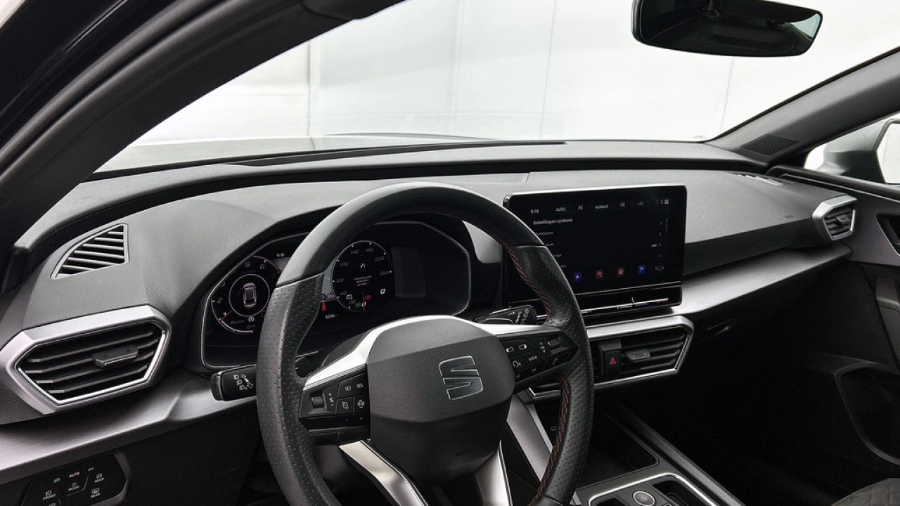 SEAT Leon Sportstourer 1.0 eTSI 110pk FR Business DSG