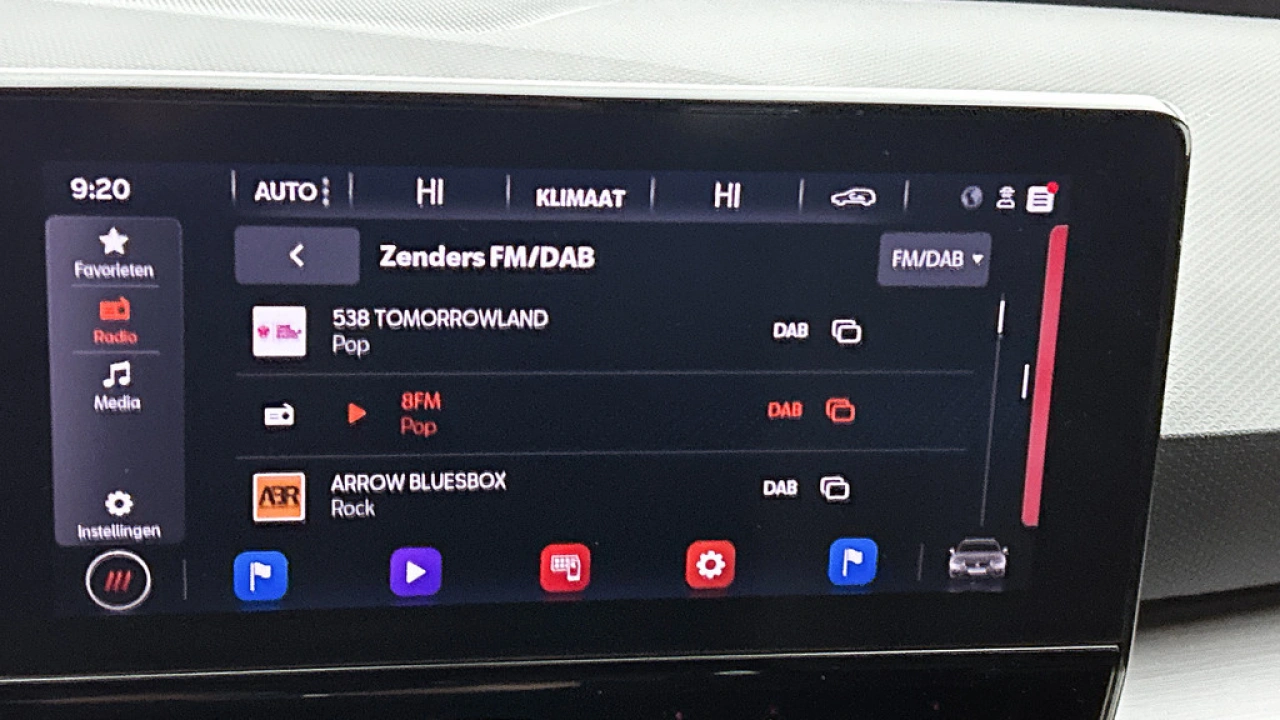 SEAT Leon Sportstourer 1.0 eTSI 110pk FR Business DSG