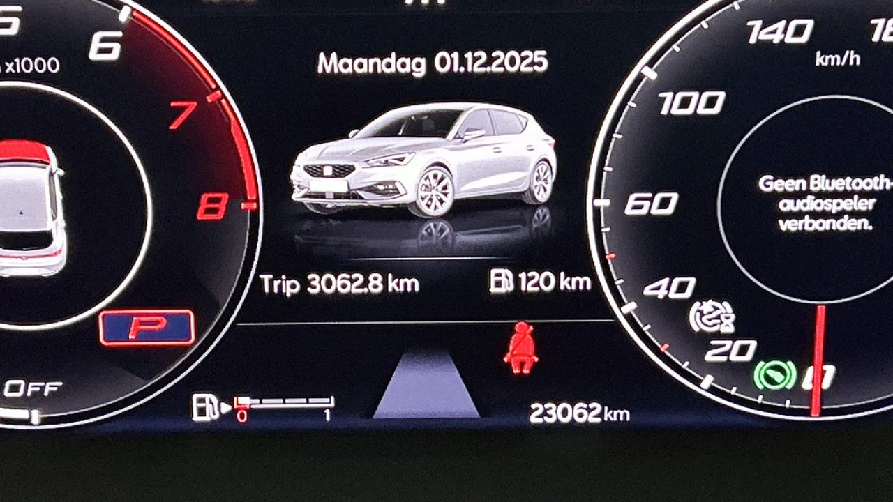 SEAT Leon 1.0 eTSI 110pk FR Business DSG