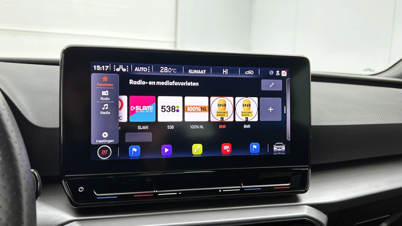 SEAT Leon 1.0 eTSI 110pk FR Business DSG