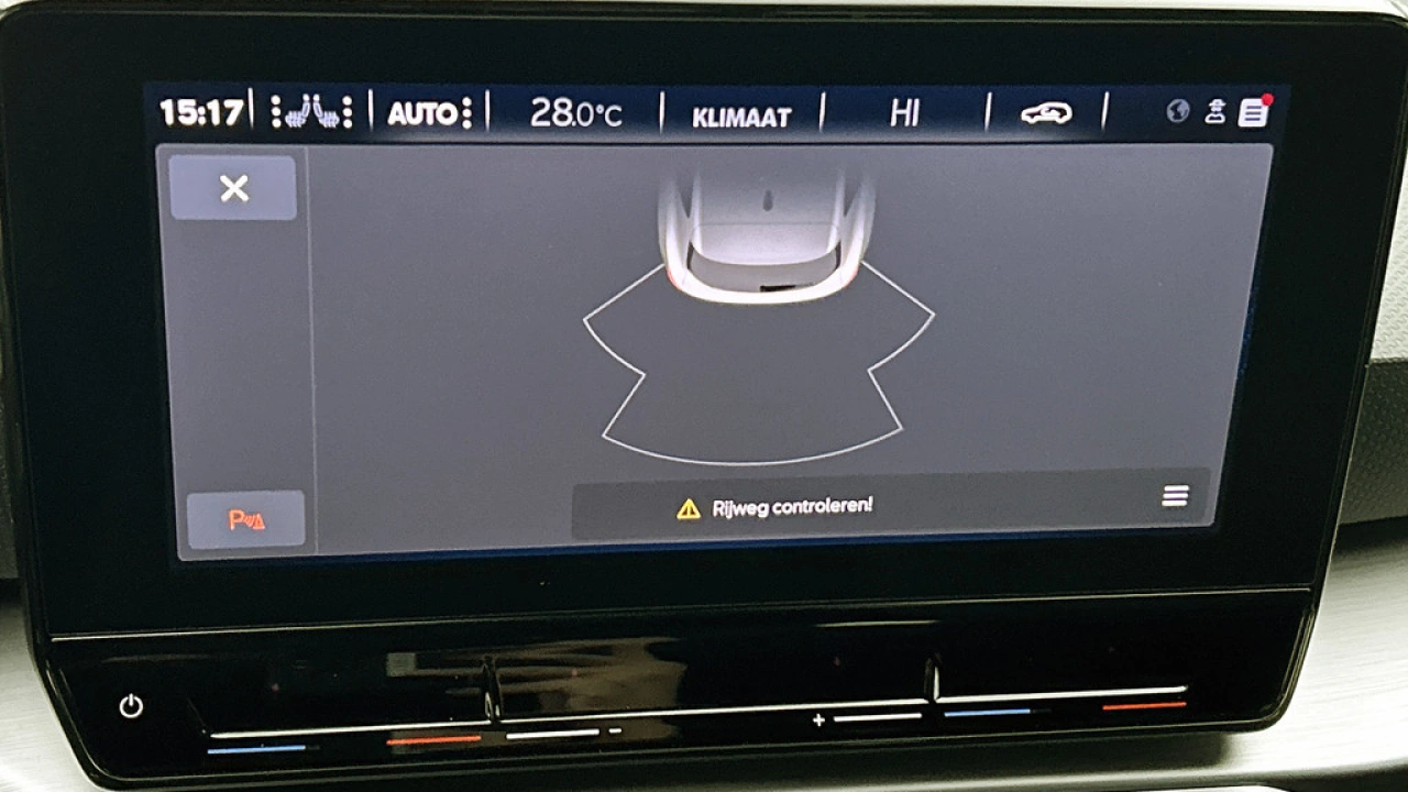 SEAT Leon 1.0 eTSI 110pk FR Business DSG