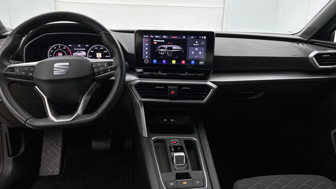 SEAT Leon 1.0 eTSI 110pk FR Business DSG