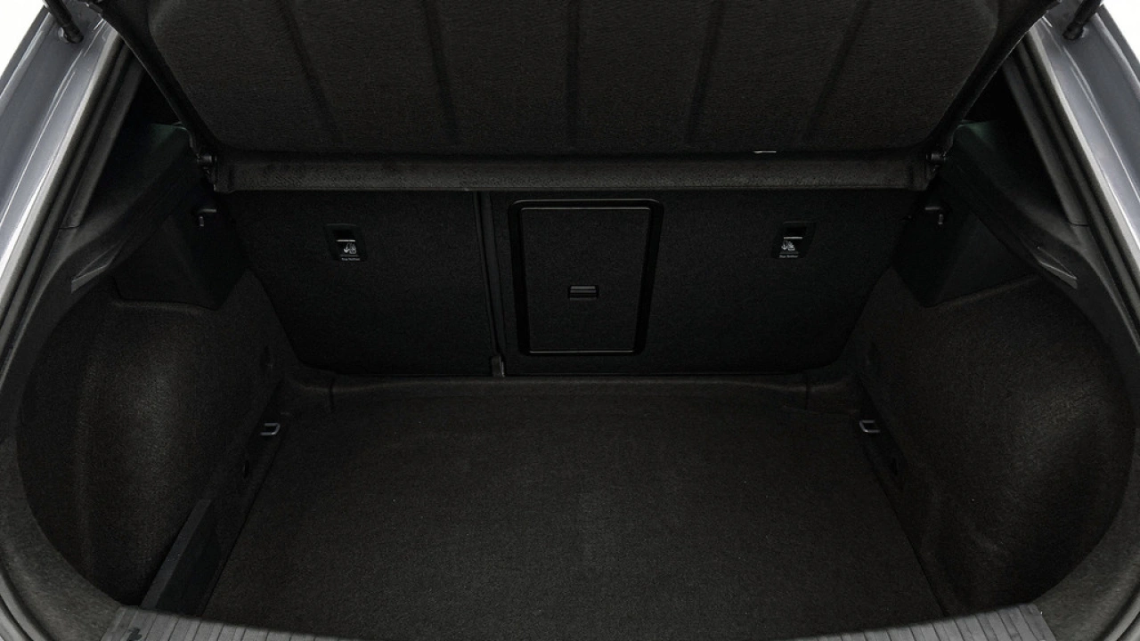 SEAT Leon 1.0 eTSI 110pk FR Business DSG