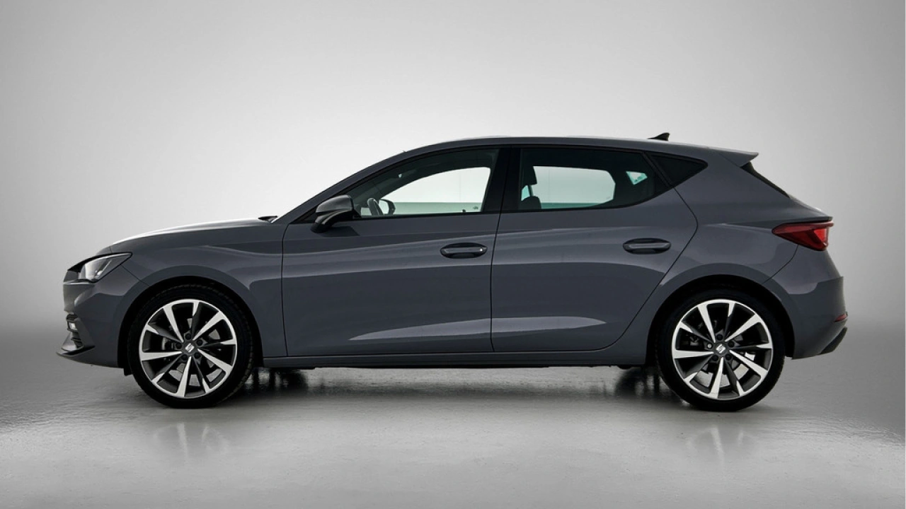 SEAT Leon 1.0 eTSI 110pk FR Business DSG