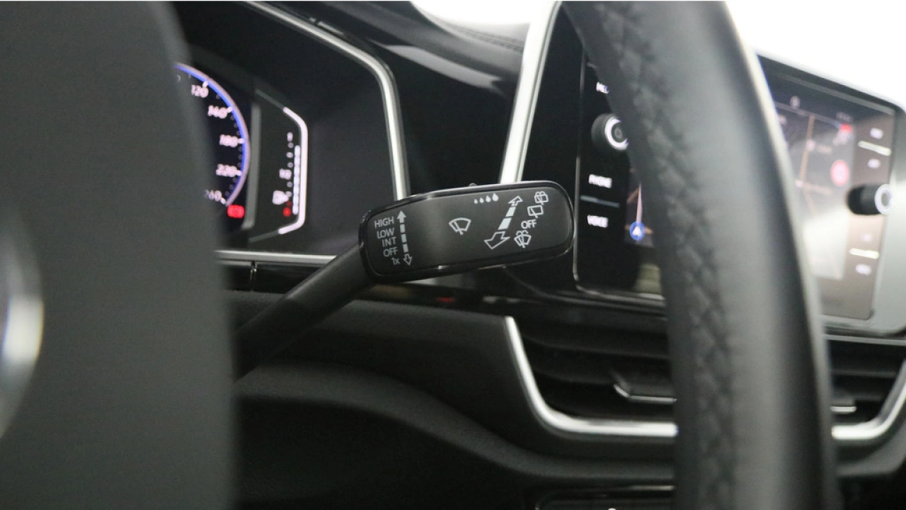 Volkswagen T-Roc 1.5 TSI 150pk R-Line Business DSG