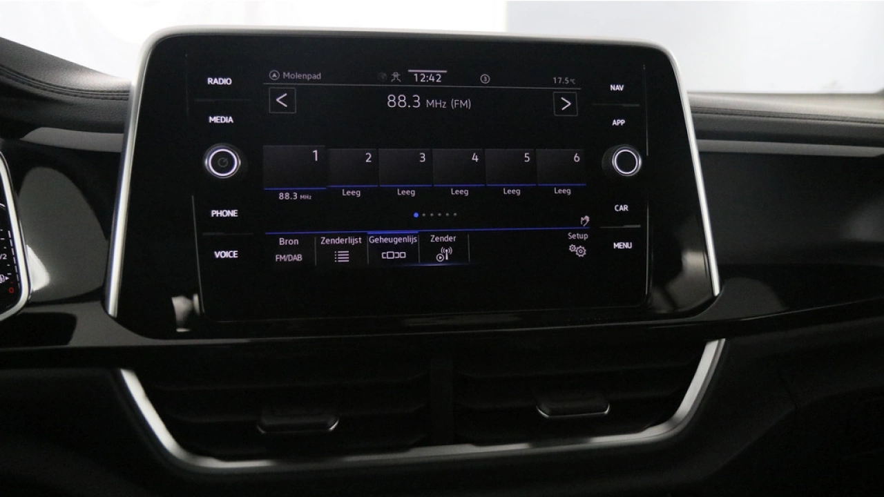 Volkswagen T-Roc 1.5 TSI 150pk R-Line Business DSG