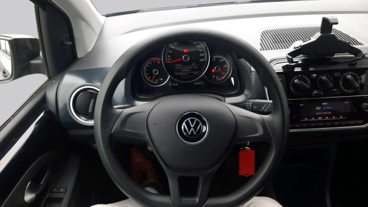 Volkswagen up! 1.0 Airco | Smartphone integratie | Lane Assist | DAB | Steunhaak |