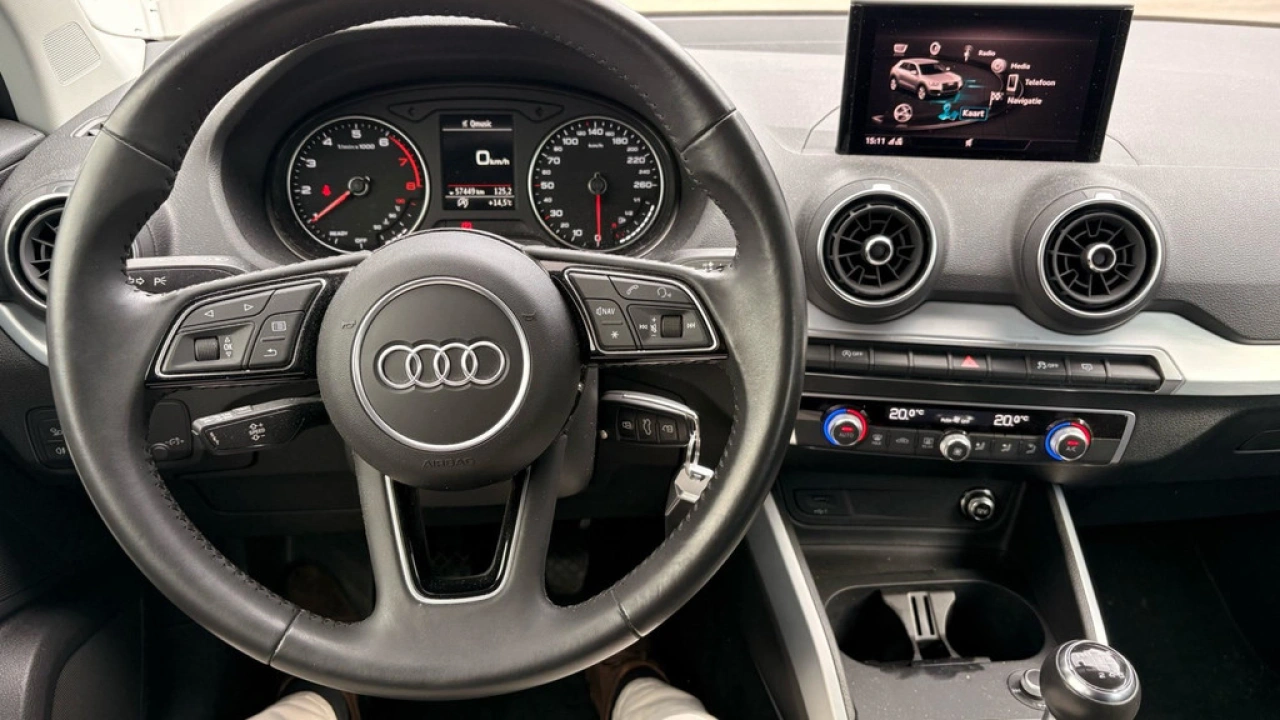 Audi Q2 35 TFSI 150PK Epic / Smartphone Interface