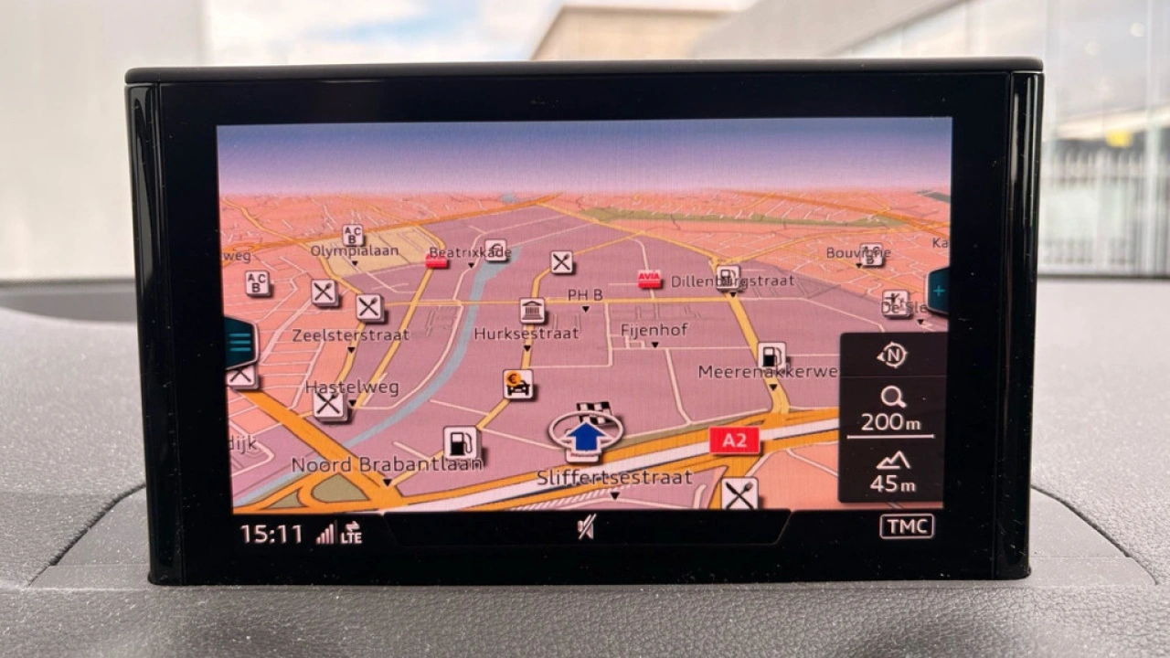 Audi Q2 35 TFSI 150PK Epic / Smartphone Interface