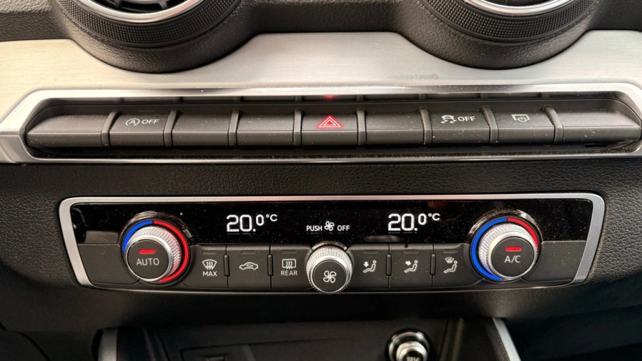 Audi Q2 35 TFSI 150PK Epic / Smartphone Interface