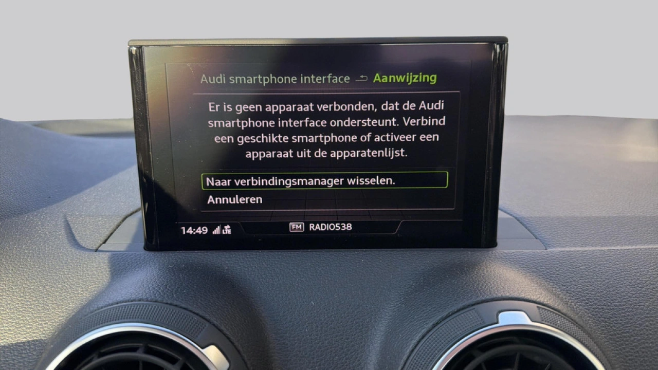 Audi Q2 35 TFSI 150PK Epic / Smartphone Interface