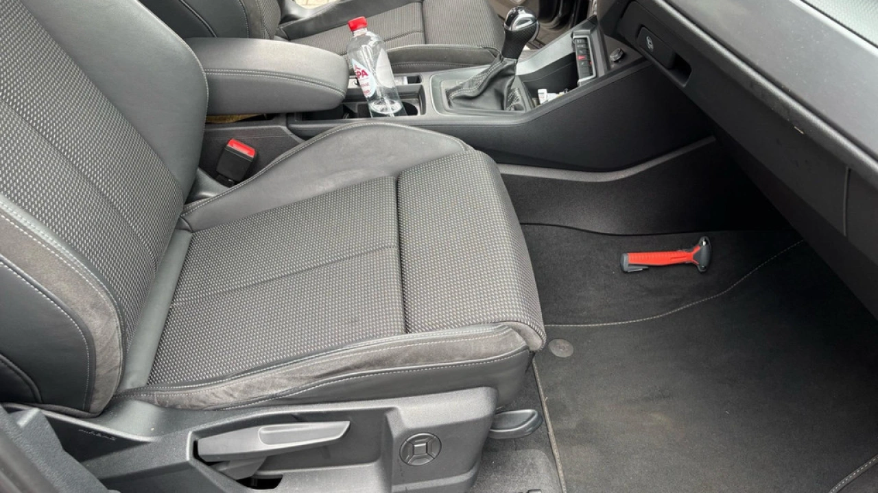 Audi Q3 45 TFSI e 245Pk S Edition / Trekhaak / Camera / PDC V+A