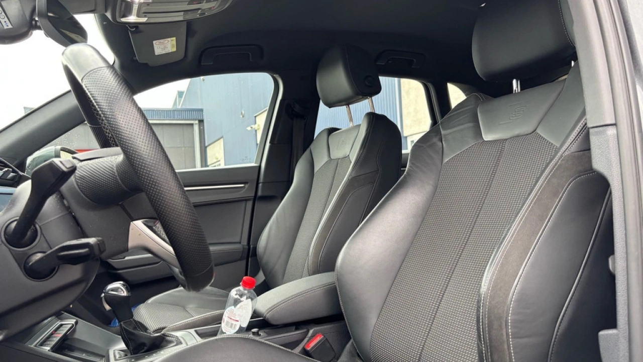 Audi Q3 45 TFSI e 245Pk S Edition / Trekhaak / Camera / PDC V+A