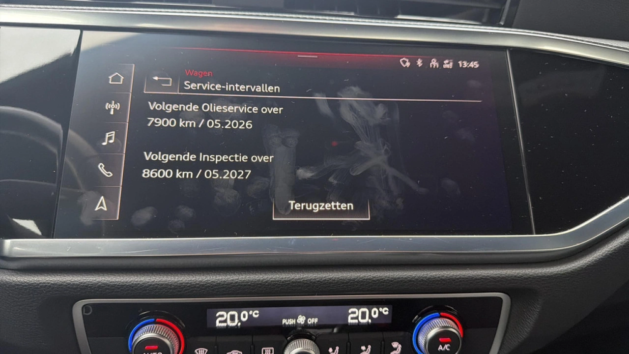 Audi Q3 45 TFSI e 245pk PHEV S-Line Edition / Trekhaak / Camera / PDC V+A