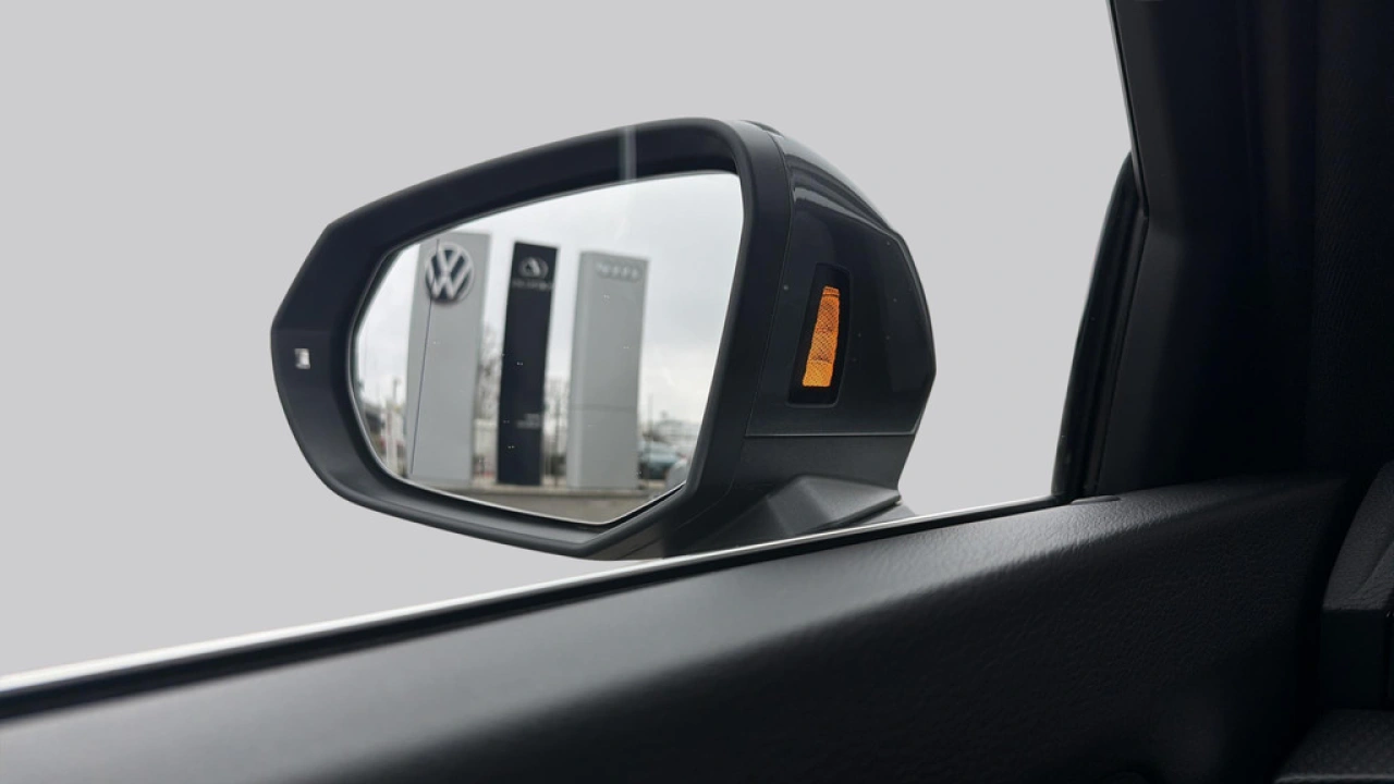 Audi Q3 45 TFSI e 245pk PHEV S-Line Edition / Trekhaak / Camera / PDC V+A