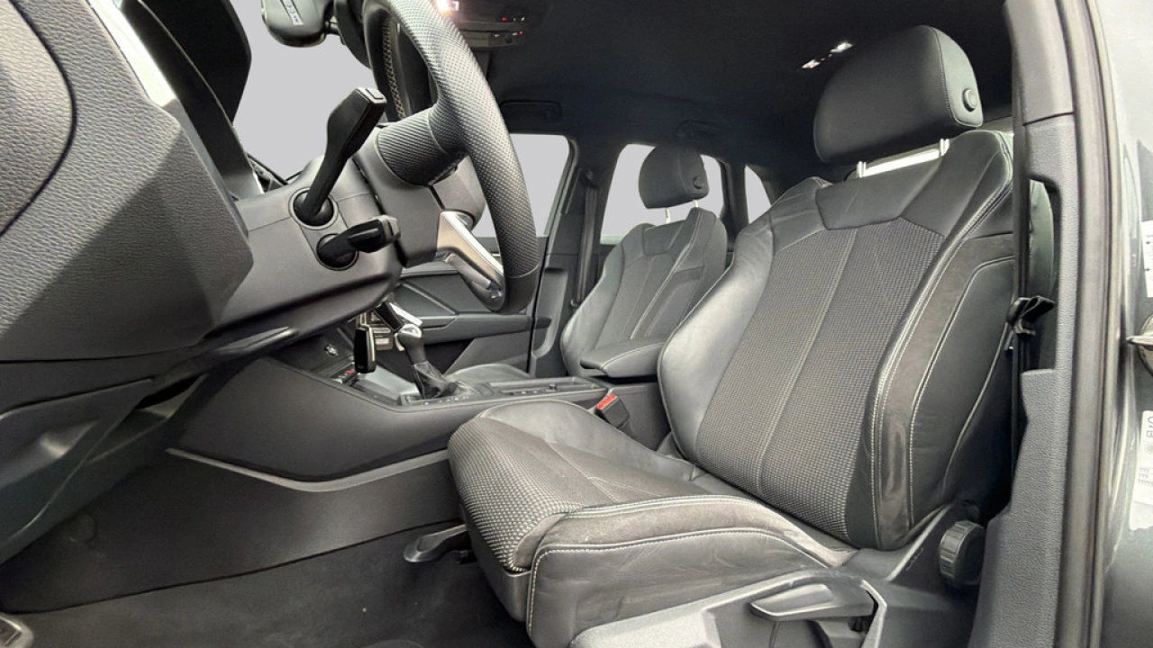 Audi Q3 45 TFSI e 245pk PHEV S-Line Edition / Trekhaak / Camera / PDC V+A