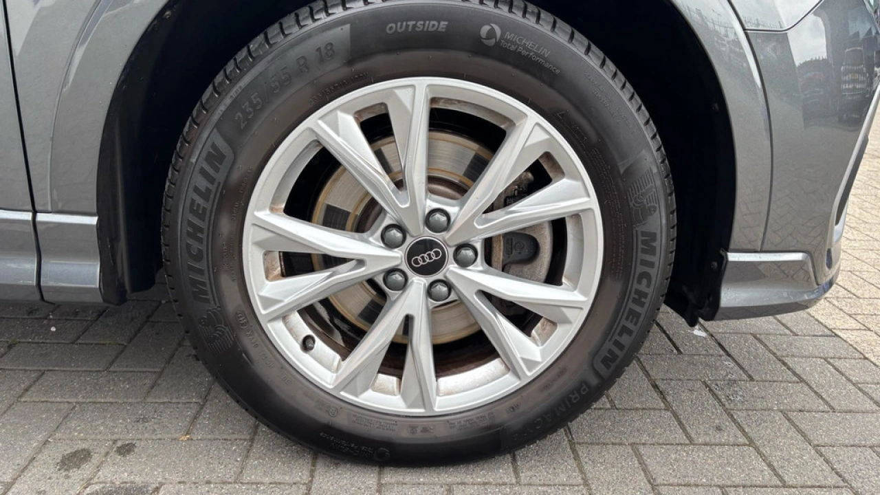 Audi Q3 45 TFSI e 245Pk S Edition / Trekhaak / Camera / PDC V+A