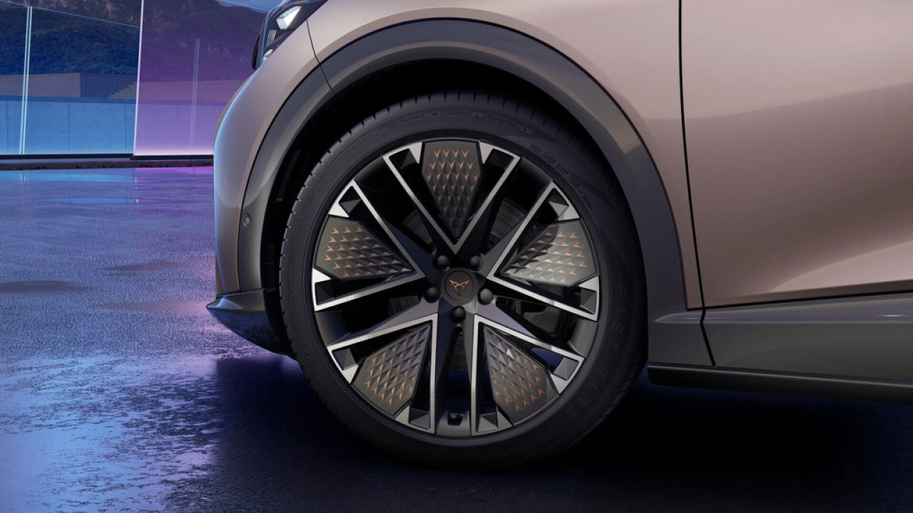 CUPRA Tavascan 77kWh Elektromotor 340 1AT VZ Extreme