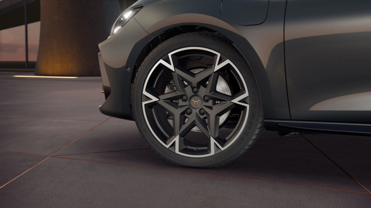 CUPRA Leon 1.5 TSI e-Hybrid 204 6DSG Business