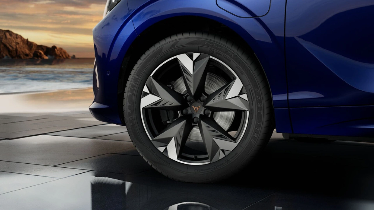 CUPRA Terramar 1.5 TSI e-Hybrid 204 6DSG Business