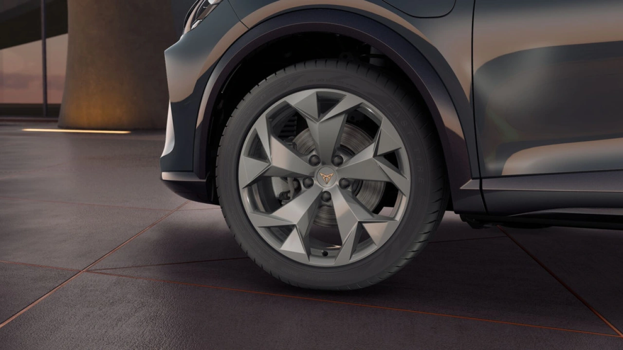 CUPRA Formentor 1.5 TSI e-Hybrid 204 6DSG Essential