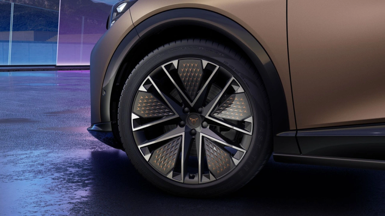 CUPRA Tavascan 77kWh Elektromotor 340 1AT VZ Extreme