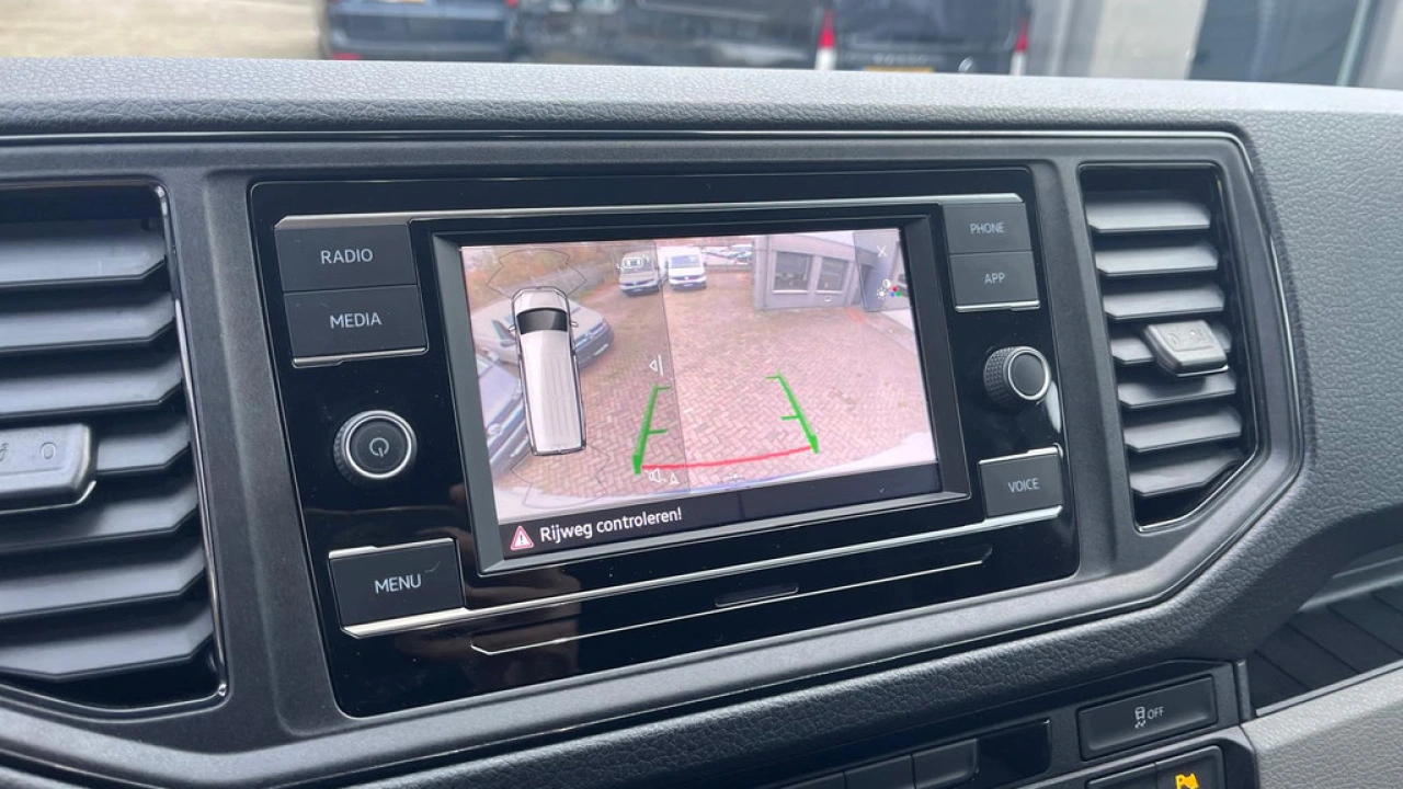 VW Bedrijfswagens Crafter L3H3 2.0 TDI 140pk 3.0T Highline