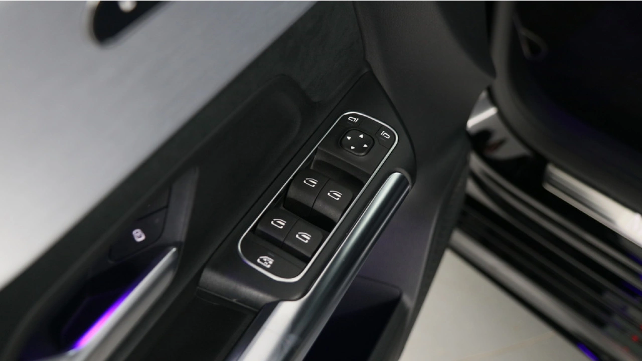 Mercedes-Benz B-Klasse 250 e 218pk AMG Line