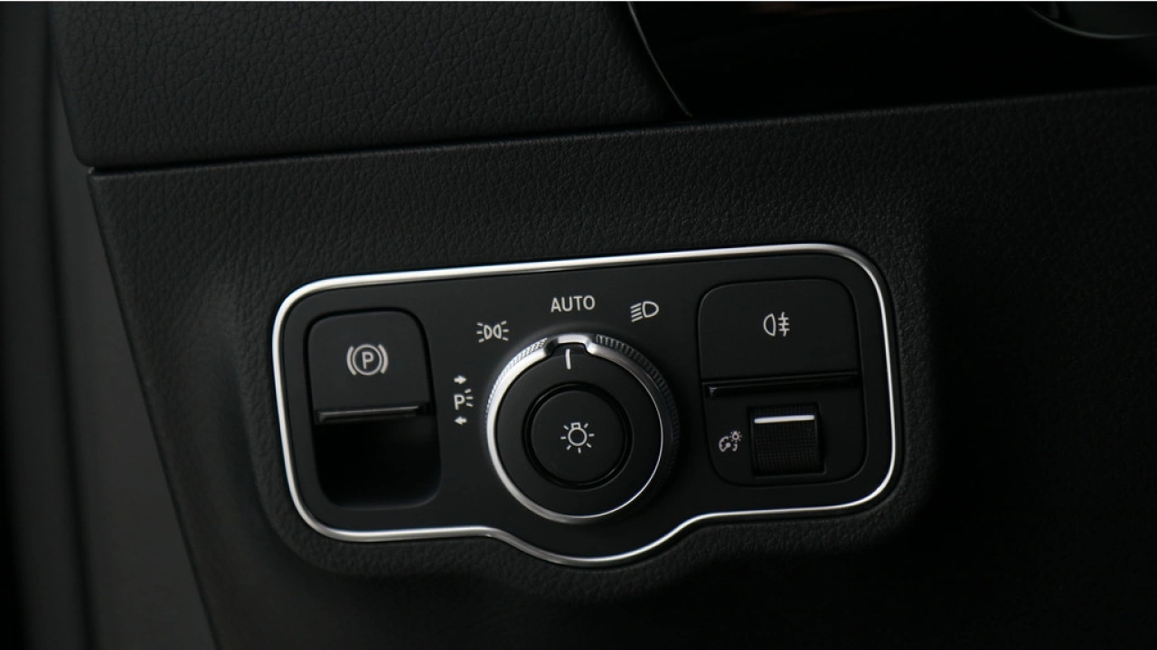 Mercedes-Benz B-Klasse 250 e 218pk AMG Line