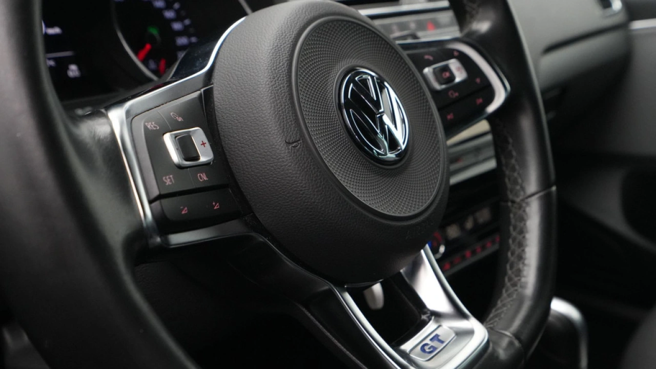 Volkswagen Polo 1.4 TSI 150pk DSG BlueGT