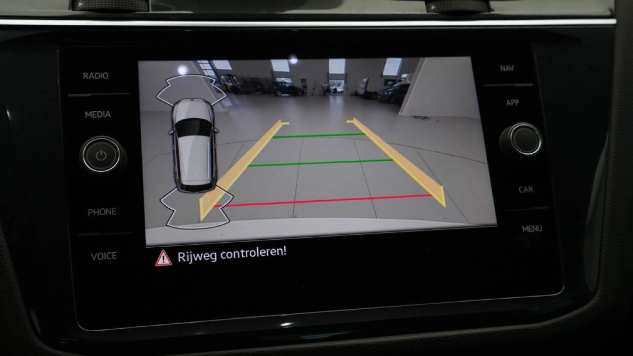 Volkswagen Tiguan 1.5 TSI 150pk DSG R-Line Business