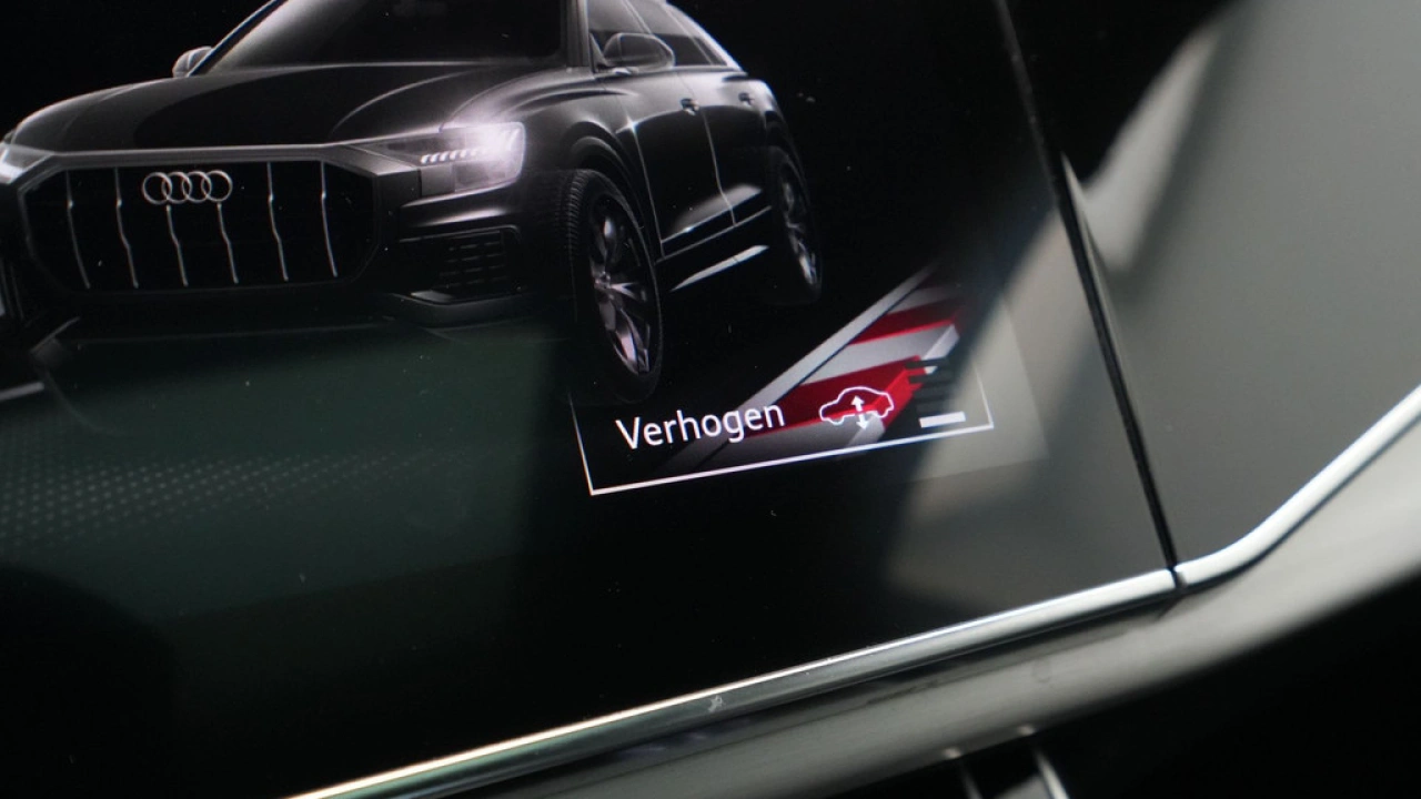 Audi Q8 55 TFSI e 381 pk quattro S-Line