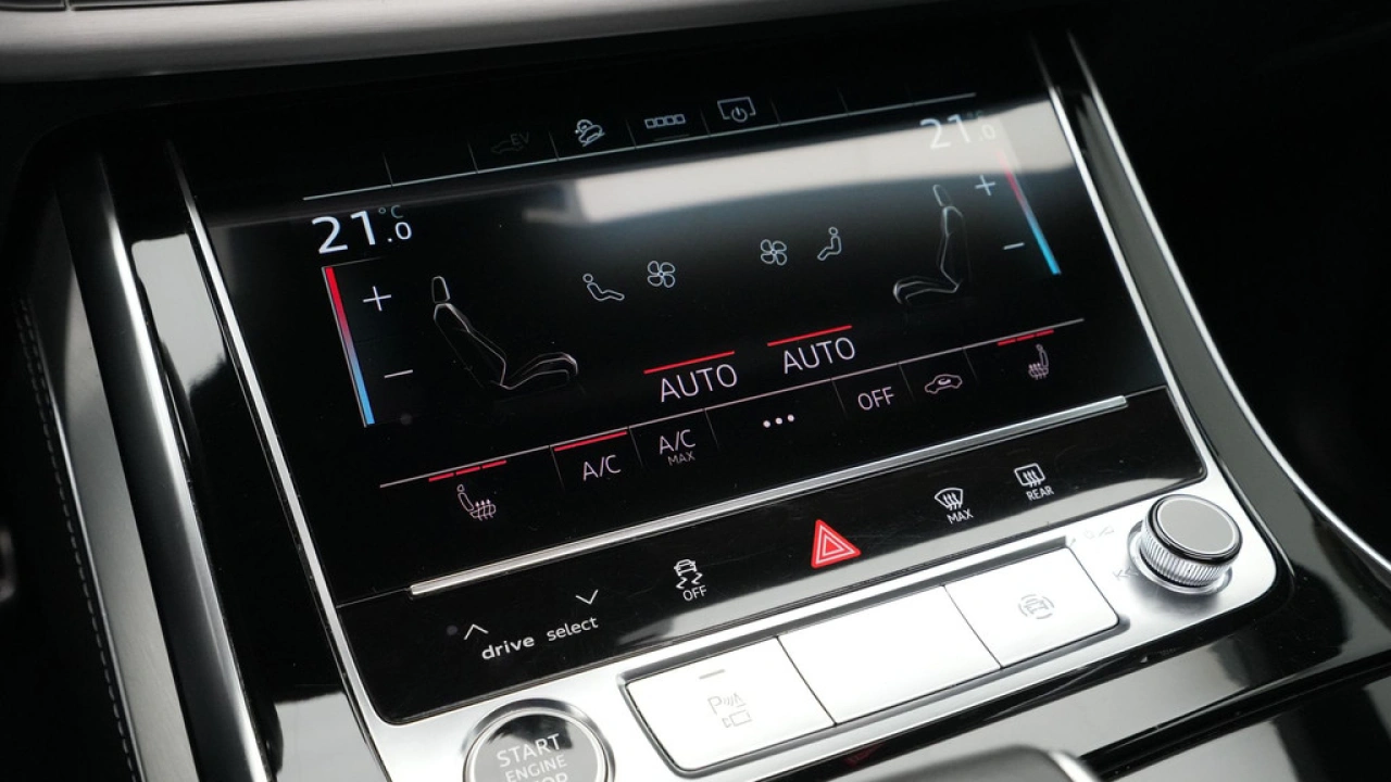 Audi Q8 55 TFSI e 381 pk quattro S-Line