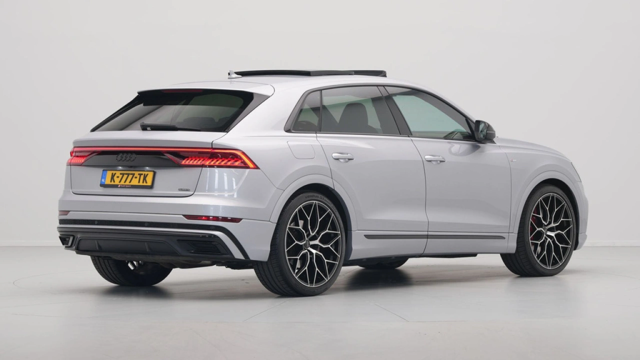 Audi Q8 55 TFSI e 381 pk quattro S-Line