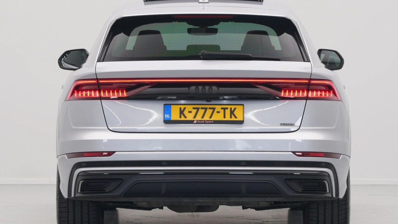 Audi Q8 55 TFSI e 381 pk quattro S-Line
