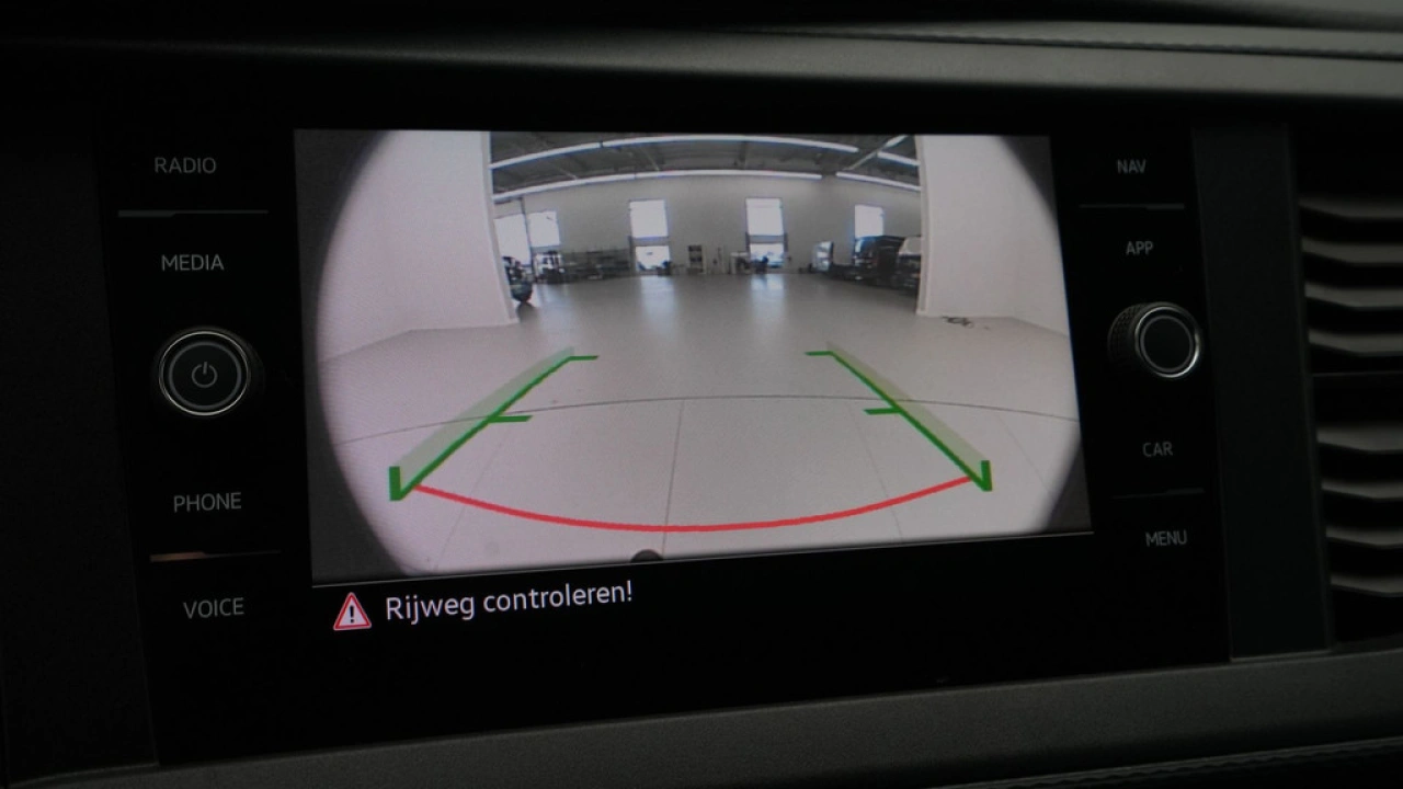 VW Bedrijfswagens Transporter 2.0 TDI 150pk DSG L2H1 Dubbele Cabine DC