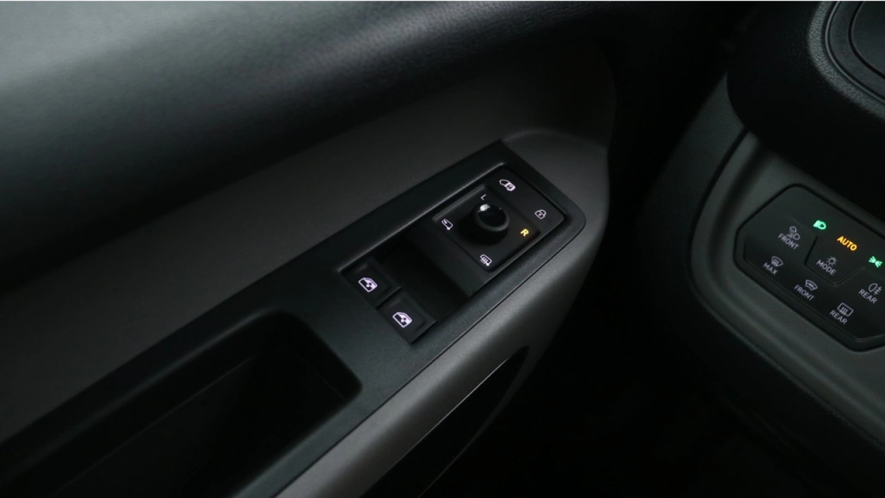 VW Bedrijfswagens ID. Buzz Cargo L1H1 79kWh 286PK RWD Bulli-edition