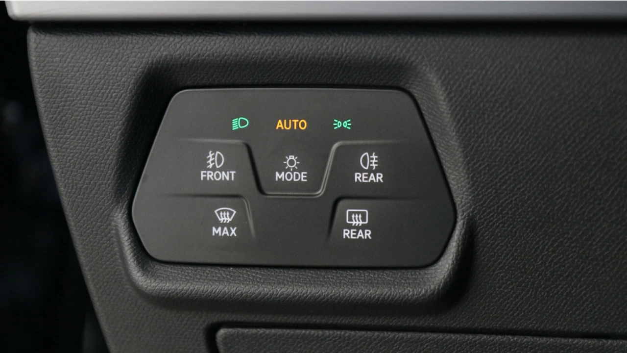 SEAT Leon Sportstourer 1.5 TSI 204pk e-Hybrid FR Business DSG