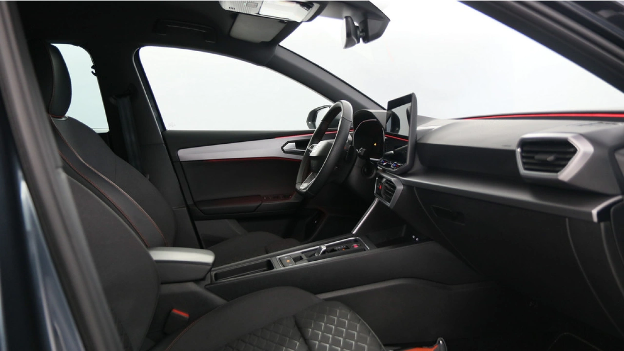 SEAT Leon Sportstourer 1.5 TSI 204pk e-Hybrid FR Business DSG