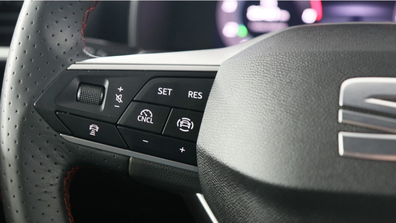 SEAT Leon Sportstourer 1.5 TSI 204pk e-Hybrid FR Business DSG