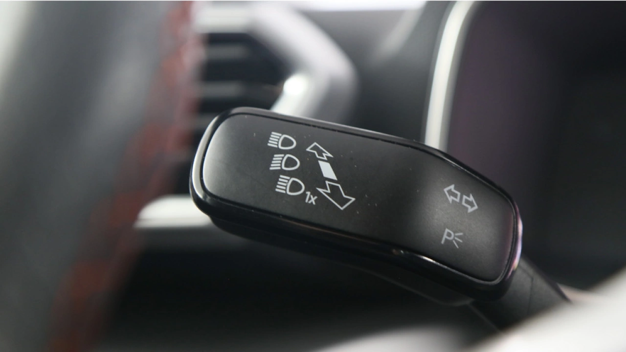 SEAT Leon Sportstourer 1.5 TSI 204pk e-Hybrid FR Business DSG