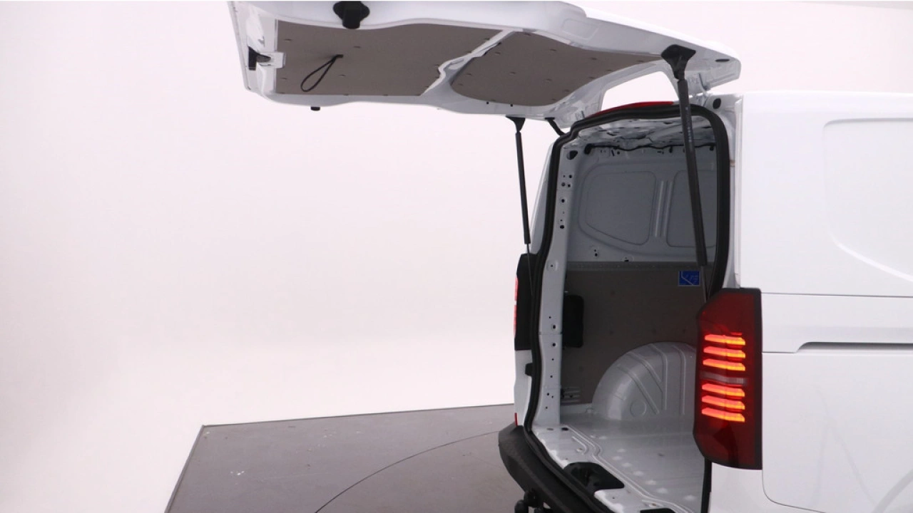 VW Bedrijfswagens E-Transporter L1H1 64kWh 136pk Life